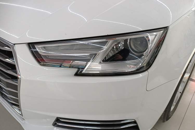 Used Audi A4L 2018 30th Anniversary Edition 30 TFSI Ambition Model