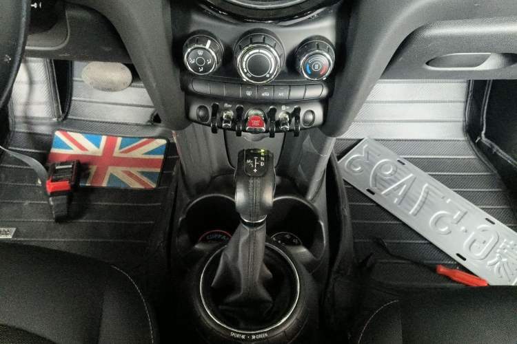 Used  MINI 2014 1.5T COOPER Fun
