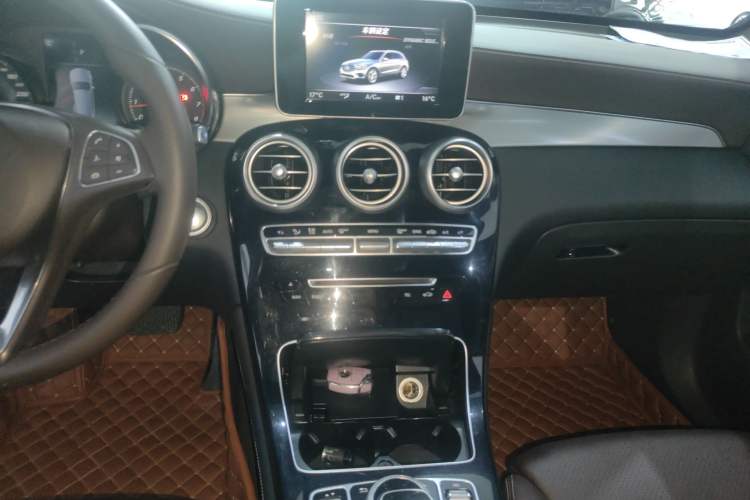 Used Mercedes-Benz GLC 2018 GLC 200 4MATIC
