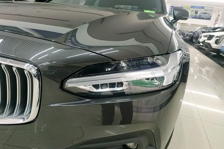 Used Volvo S90 2021 B5 Zhiyuan Luxury Edition