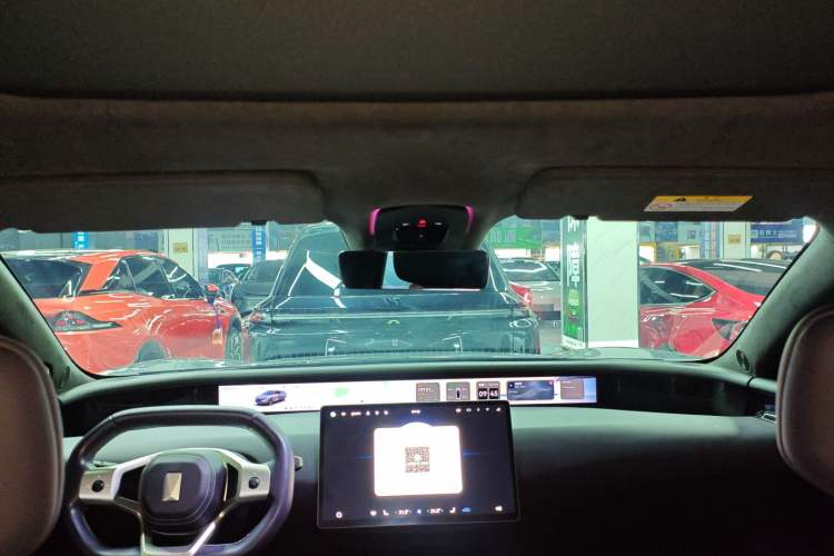 Used  07 2024 Max Extended-Range Edition
