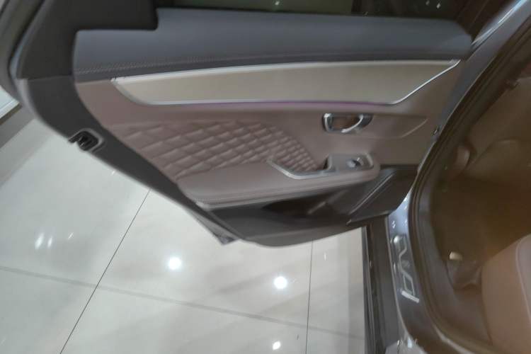 Used BYD Han 2024 DM-i Glory Edition 121KM Prestige Model
