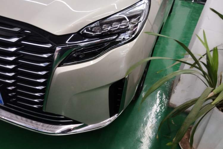 Used Buick GL8 2023 ES Lu Zun Comfort Model
