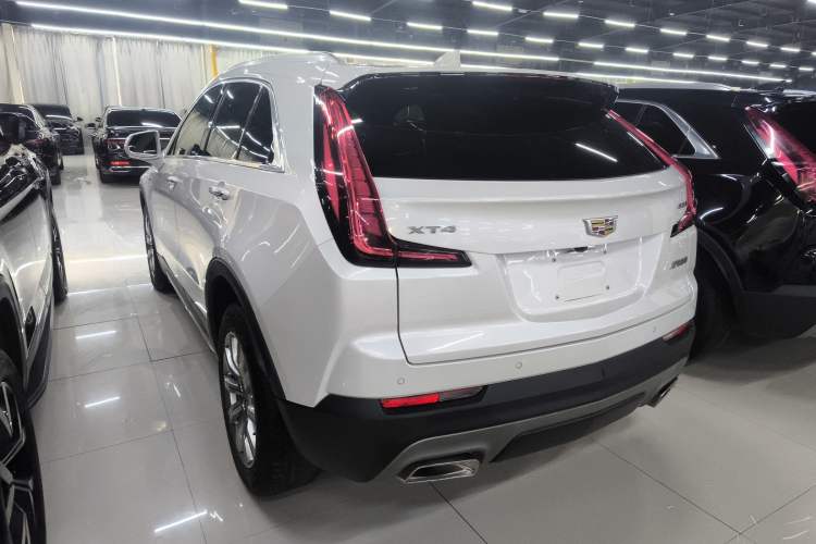 Used Cadillac XT4 2020 28T Two-Wheel-Drive Leading Version