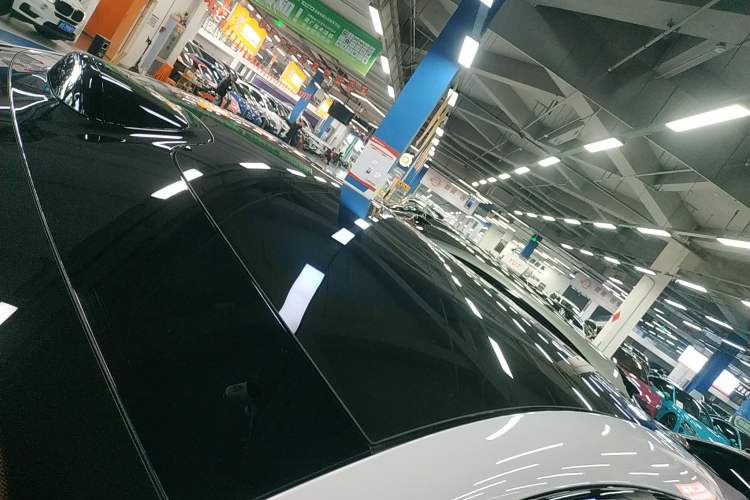 Used  YU7 2025 Ultra-Long Range High-Performance All-Wheel-Drive Max Edition