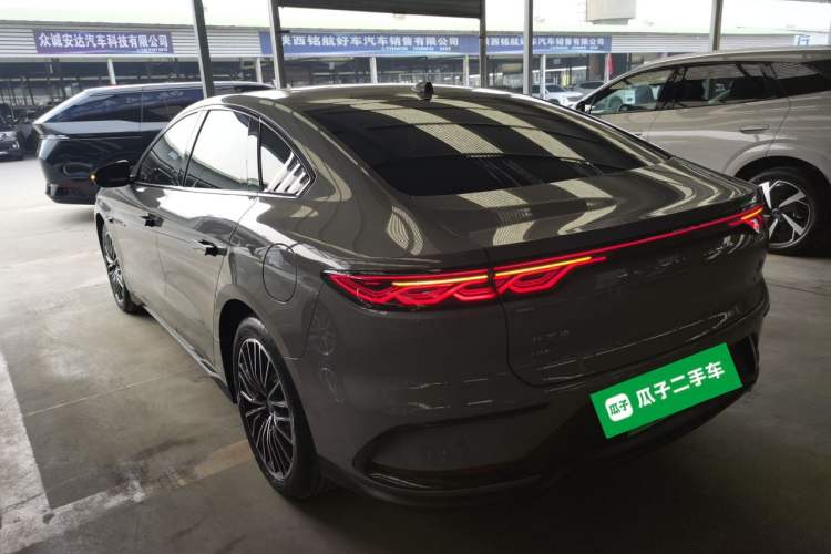 Used BYD Han 2025 DM-i Intelligent Driving Edition 125KM LiDAR Flagship Model
