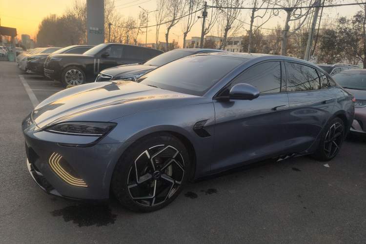 Used BYD Seal 2022 700 km Long-Range Rear-Wheel-Drive Version
