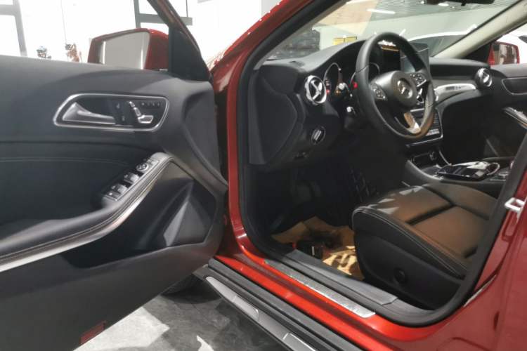 Used Mercedes-Benz GLA 2017 GLA 200 Fashion Model