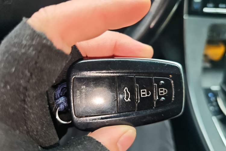 Used Toyota Avalon 2019 2.0L Luxury Edition China VI Standard
