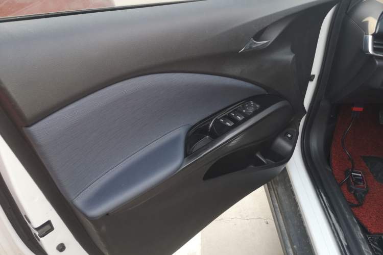 Used Buick Velite 6 2020 Plug-in Hybrid Connected Smart Edition
