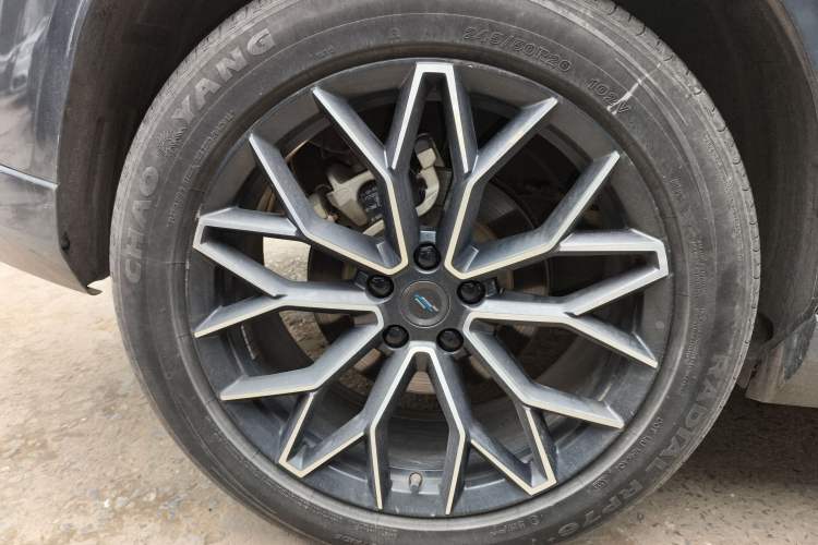 Used Oshan Z6 New Energy 2023 ZhiDian iDD 150KM Flagship PLUS Smart Parking Edition