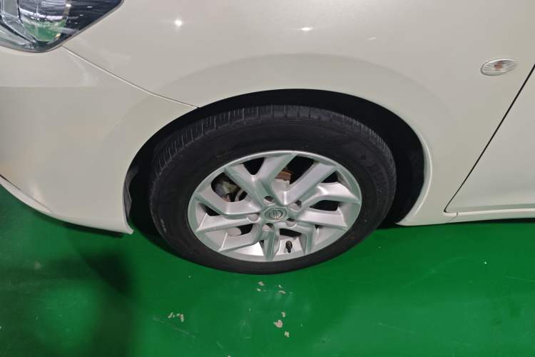 Used Nissan Tiida 2021 1.6L CVT Cool Edition
