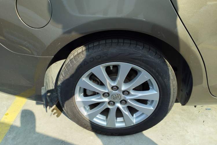 Used Buick LaCrosse 2013 2.4L SIDI Elite Comfort Version
