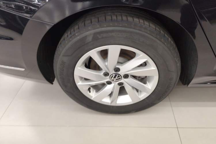 Used Volkswagen Passat New Energy 2025 430 PHEV Hybrid Business Edition
