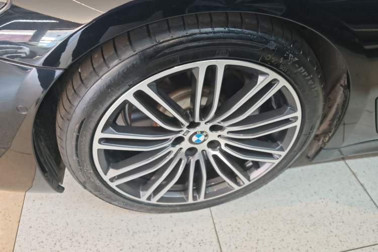 Used BMW 5 Series 2019 530Li Leading Model M Sport Package
