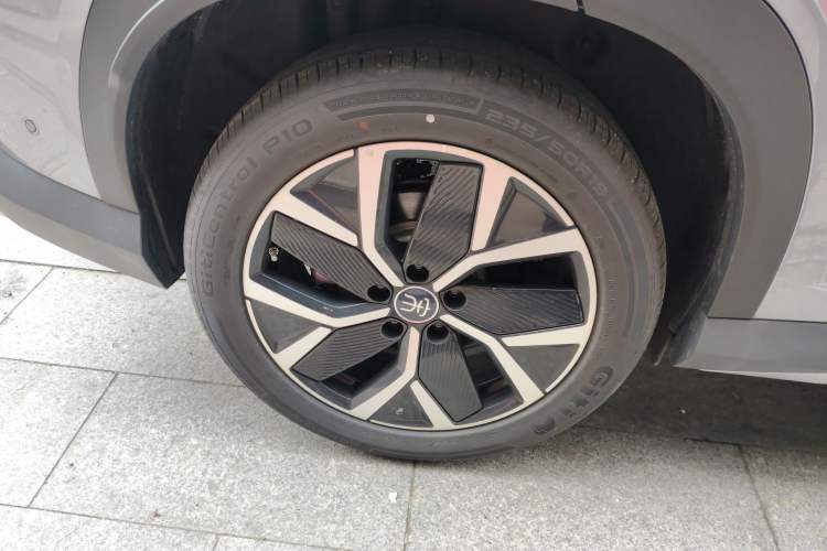 Used BYD Song L DM-i 2025 Intelligent Driving Version 160 km Beyond-Range Type
