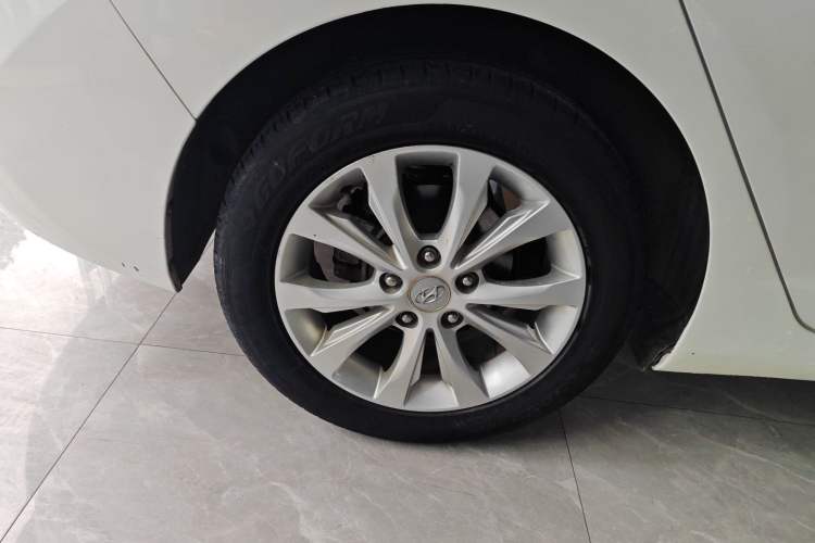 Used Hyundai Elantra 2016 1.6L Automatic Smart Version