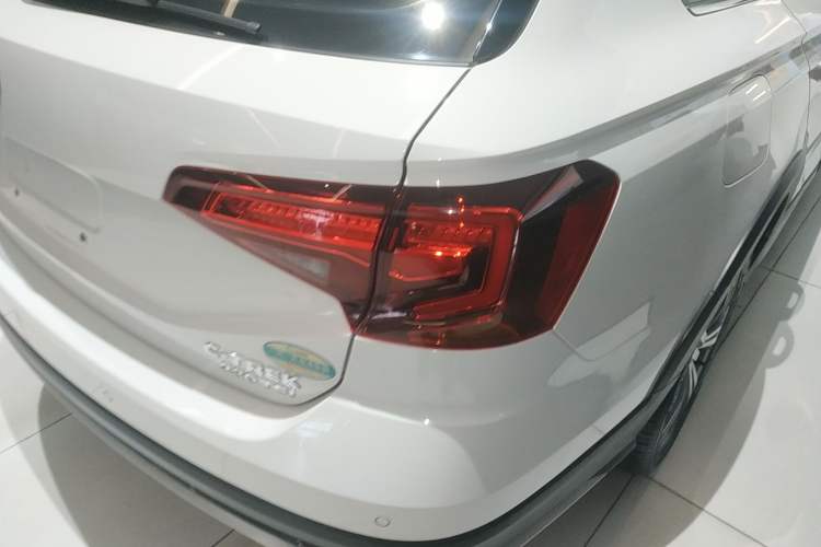 Used Volkswagen C-TREK 2018 230TSI DSG Luxury Model