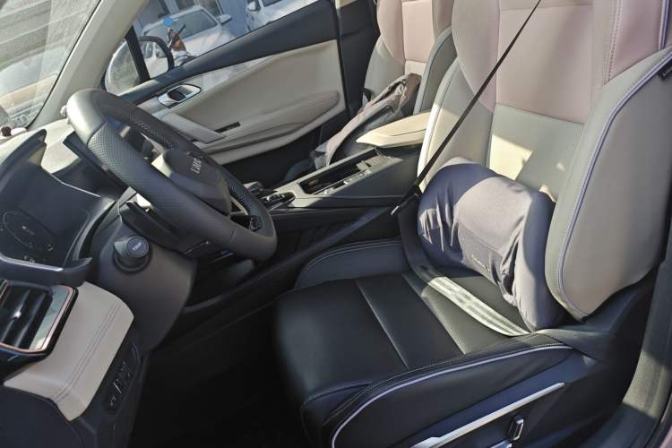 Used Lynk & Co 06 2023 Remix 1.5T Shero
