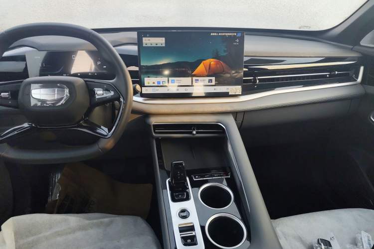 Used Geely Auto Emgrand X7 Sport 2026 Model 1.5TD Aspirational