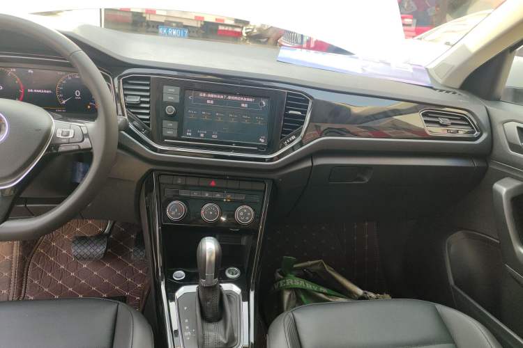 Used Volkswagen T-ROC 2020 280TSI DSG Two-Wheel Drive Comfort Version
