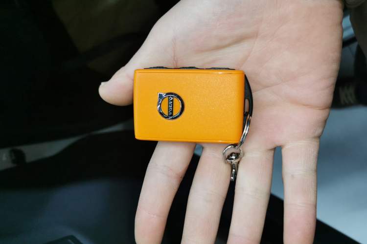 Used Volvo XC60 2025 B5 4x4 Smart Luxury Edition
