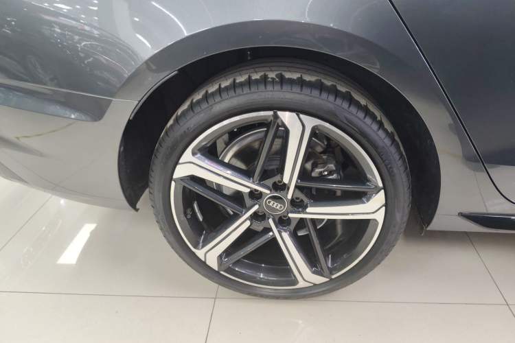 Used Audi A4L 2024 40 TFSI Luxury Dynamic Edition