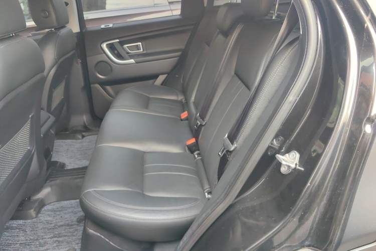 Used Land Rover Discovery Sport 2018 240 PS SE Version