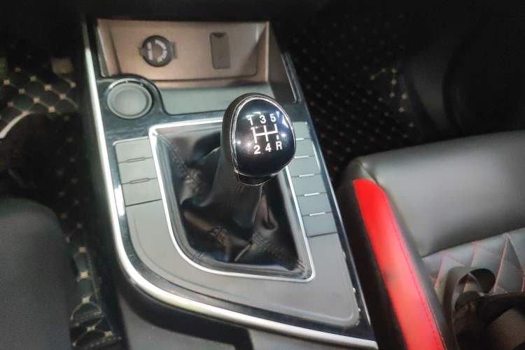 Used FORTHING T5 2020 1.6L Manual Comfort Model China VI Standard
