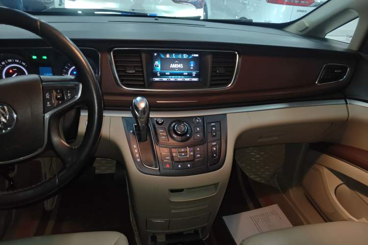 Used Buick GL8 2018 28T Luxury Model China VI Standard