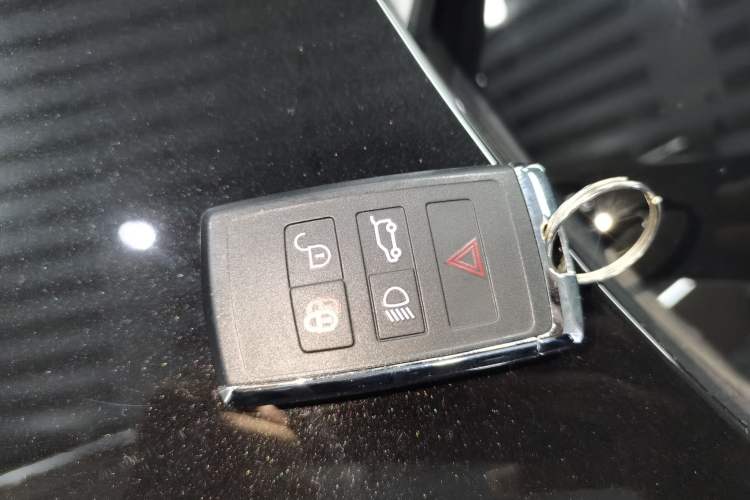 Used Land Rover Discovery Sport 2022 Restyled 249 PS R-Dynamic SE Performance Tech Edition 5 Seats