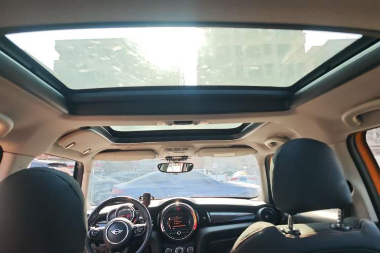 Used  MINI 2016 2.0T COOPER S Five-Door Edition
