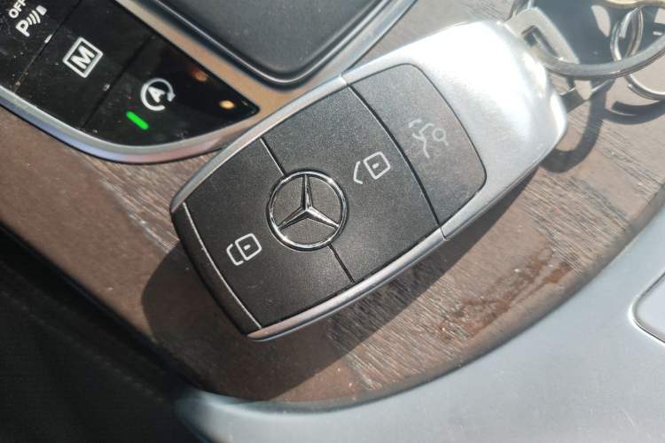 Used Mercedes-Benz GLC 2020 Facelift GLC 300 L 4MATIC Dynamic Edition