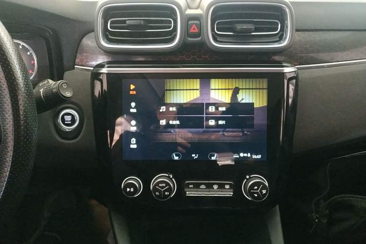 Used Lynk & Co 02 2019 1.5T DCT Two-Wheel Drive Sporty Version China VI Standard
