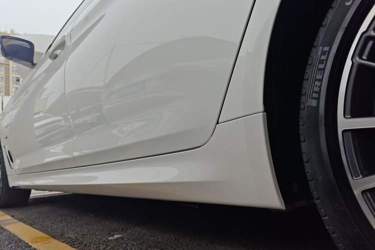 Used BMW 5 Series 2022 Restyled 530Li Leading Edition M Sport Package
