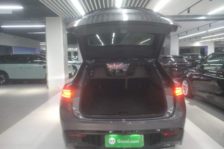 Used Hima Luxeed R7 2025 Range-Extended Version 251 km Max
