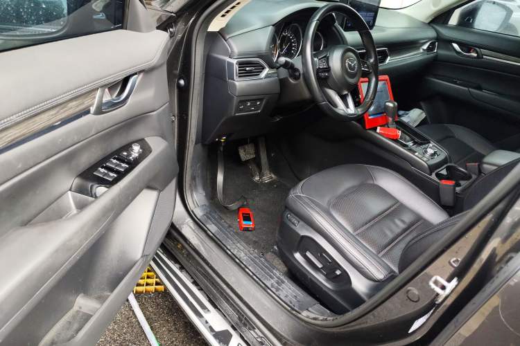 Used Mazda CX-5 2020 2.0L Automatic Two-Wheel Drive ZhiZun Version
