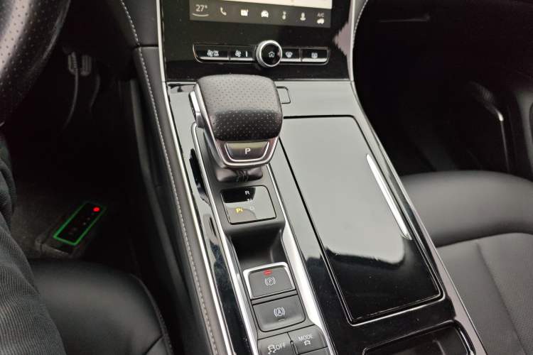 Used  ER6 2021 New Dynamic Edition 620km Smart Drive Version
