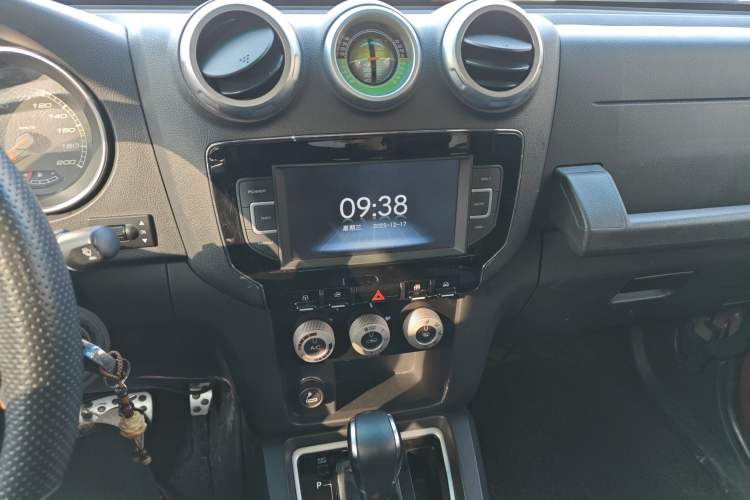 Used BAIC Off-Road BJ40 2016 2.3T Automatic Four-Wheel Drive Premium Edition
