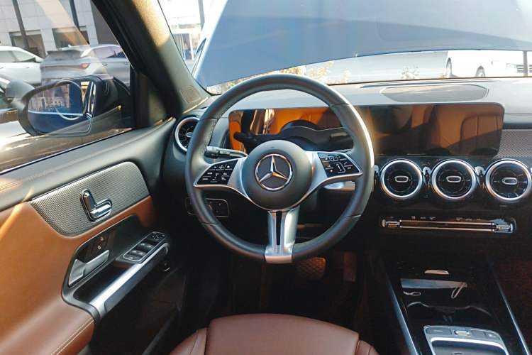 Used Mercedes-Benz GLB 2024 GLB 200 Dynamic Edition