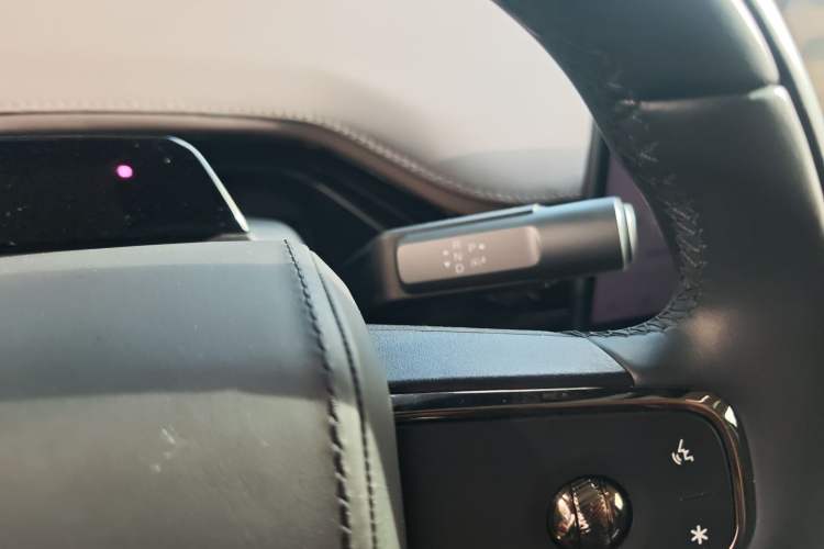 Used  HT 2023 670 Rear-Drive Ultra-High Voltage Version
