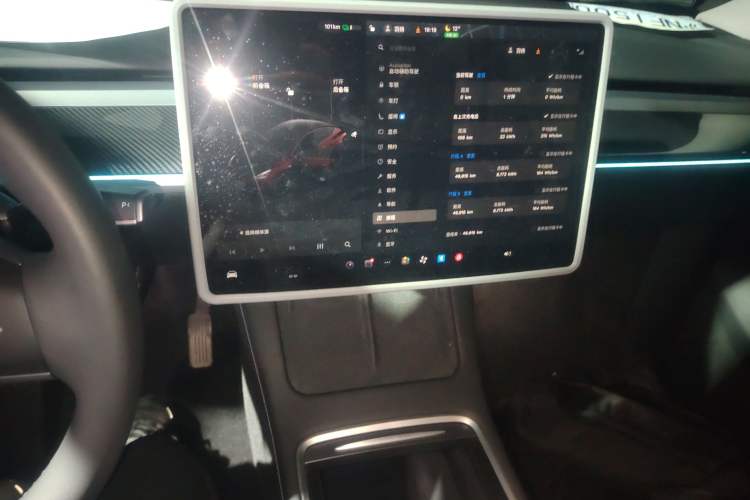 Used Tesla Model Y 2023 Long-Range All-Wheel-Drive Version
