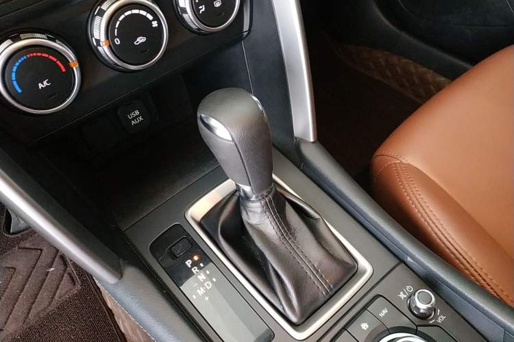 Used Mazda CX-4 2018 2.0L Automatic Two-Wheel Drive Blue Sky Dynamic Version China V Standard
