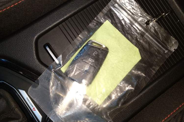 Used Volkswagen Tiguan L 2023 Facelift 380TSI Automatic All-Wheel Drive R-Line Flagship 7-Seater
