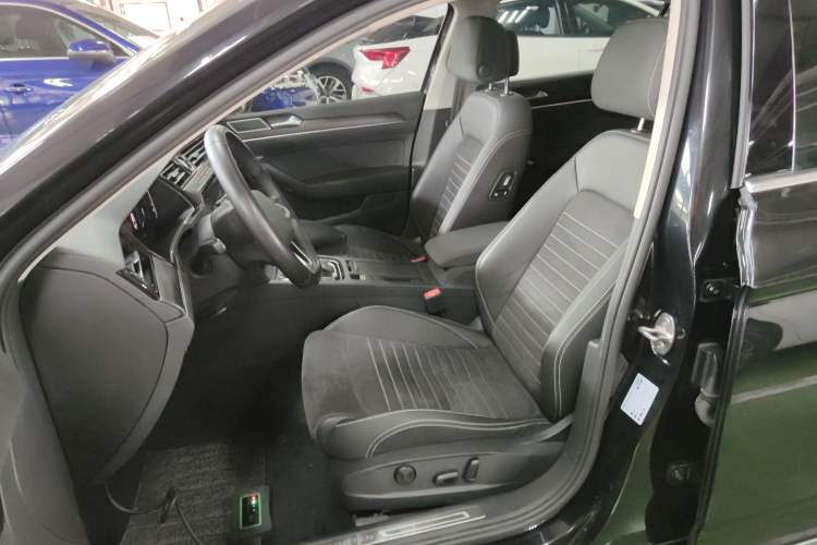 Used Volkswagen Magotan 2020 330TSI DSG Luxury Edition