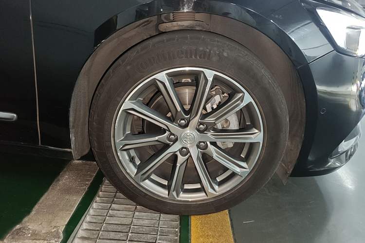 Used Buick LaCrosse 2021 652T Premium Edition
