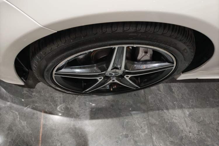 Used Mercedes-Benz C-Class 2017 Facelift C 200 Coupe
