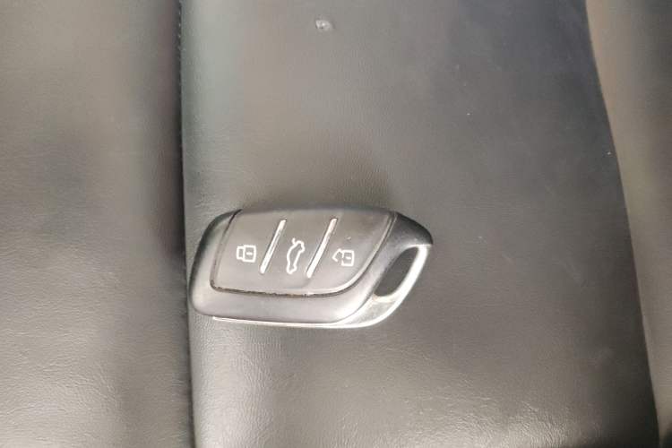 Used MG 5 2022 180 DVVT CVT Youth Luxury Edition
