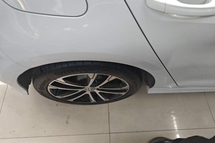 Used Volkswagen Golf 2016 1.4TSI Automatic R-Line
