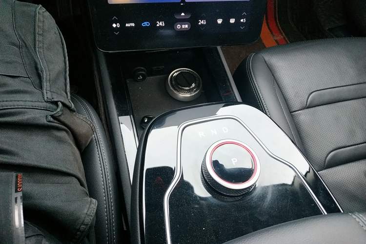 Used  SF5 2021 Four-Wheel Drive Freedom Expedition Edition
